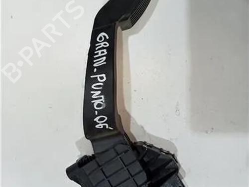 Used Pedal FIAT GRANDE PUNTO (199_) 1.3 D Multijet (75 hp) 23907513