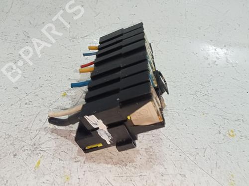 Fuse box CITROËN C5 III (RD_) 1.6 HDi 110 (RD9HZC) | BP36766989E1 - Image 5