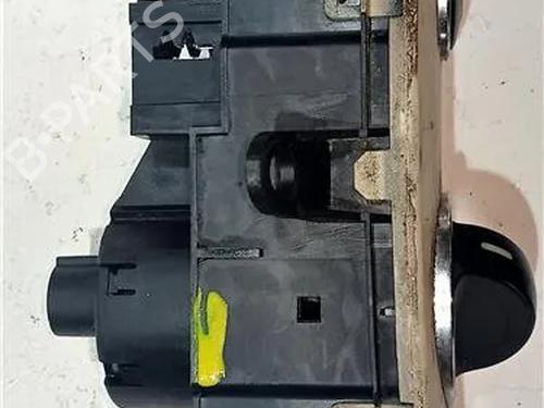 Switch MERCEDES-BENZ E-CLASS (W210) E 220 CDI (210.006) | BP23908273I30 