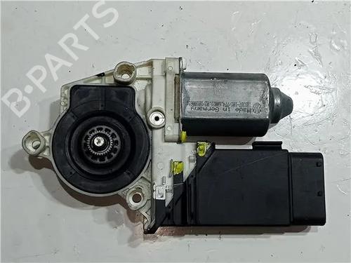 Vindusheismotor venstre foran SEAT LEON (1M1) 1.9 TDI (110 hp) 23915035