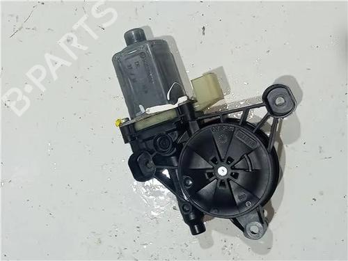 Moteur de lève-vitre avant droit SEAT LEON (5F1) 2.0 TDI (184 hp) 23922641