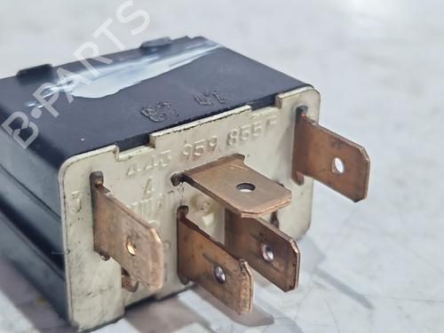 Left front window switch AUDI 80 B4 Saloon (8C2) 2.8 quattro | BP34624241I27 - Image 3