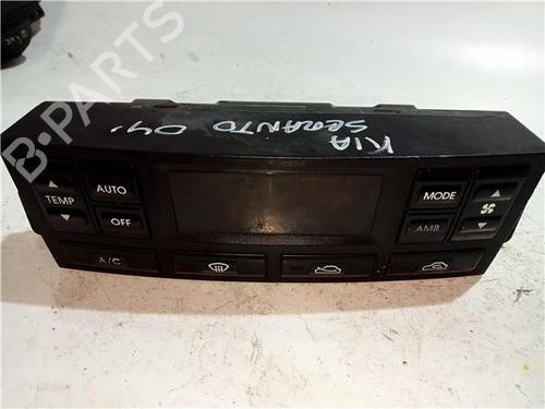 Used Climate control KIA SORENTO I (JC) 2.5 CRDi (170 hp) 23929940
