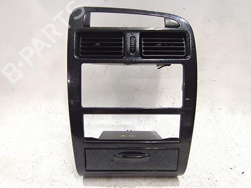 Console central TOYOTA AVENSIS (_T22_) 2.0 TD (CT220_, CT220R) (90 hp) 32844356