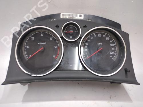 Used Instrument cluster OPEL ZAFIRA / ZAFIRA FAMILY B (A05) 1.9 CDTI (M75) (150 hp) 28516707