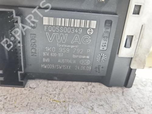 Right front window motor SEAT LEON (1P1) 1.9 TDI | BP30962296E20