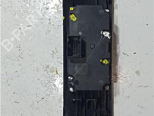 Switch BMW 5 (E60) 525 i | BP23915087I30 