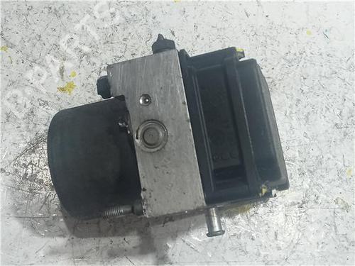 Used ABS pump NISSAN ALMERA II (N16) 2.2 dCi (136 hp) 23915827