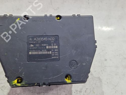 Used ABS pump ABS pump MERCEDES-BENZ C-CLASS (W203) C 220 CDI (203.006, 203.008) (143 hp) 33302717 33302717