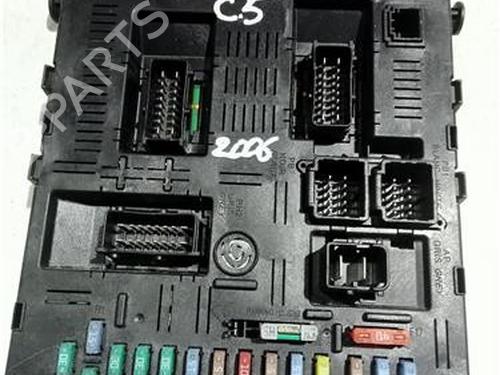 Used Fuse box Fuse box 24968223 24968223
