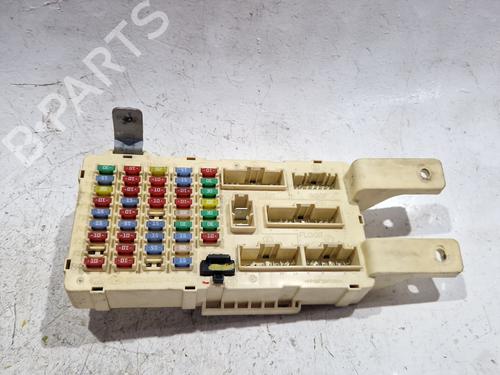 Used Fuse box HYUNDAI SANTA FÉ II (CM) 2.2 CRDi (139 hp) 32411581