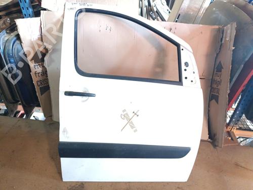 Used Right front door Right front door 38952659 38952659