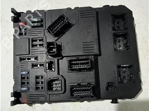Used Fuse box PEUGEOT 206 Hatchback (2A/C) 1.4 HDi eco 70 (68 hp) 23929122