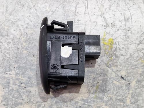 Left front window switch CITROËN C3 I (FC_, FN_) 1.4 16V | BP29518624I27 