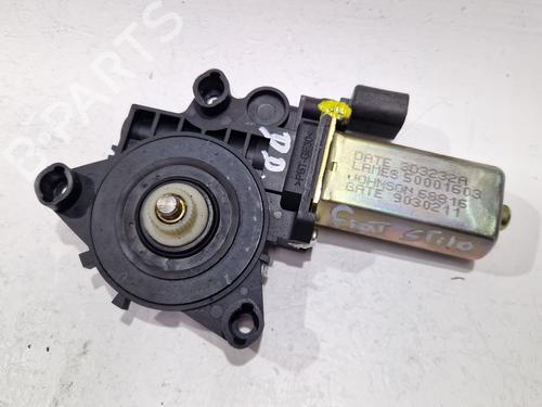 Portierruitmotor rechtsvoor FIAT STILO (192_) 1.9 JTD (192_XE1A) (115 hp) 30002863