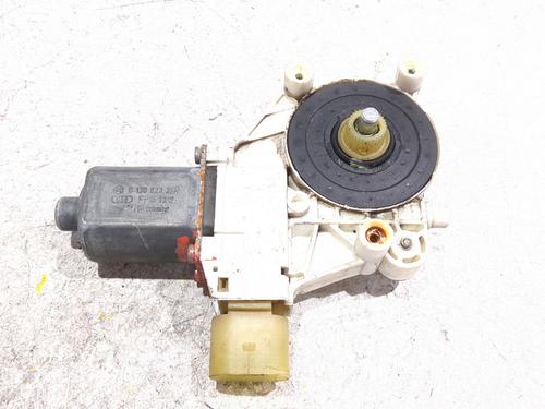 Motor elevalunas delantero derecho BMW 1 (E87) 118 d (136 hp) 31183159