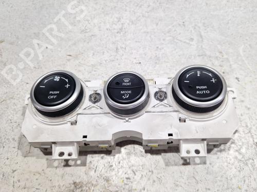 Commande Chauffage MAZDA 6 Hatchback (GG) 2.0 DI (GG14) (136 hp) 29969447