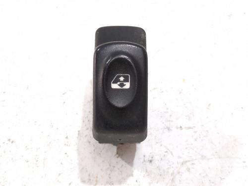 Used Right front window switch RENAULT CLIO II (BB_, CB_) 1.9 D (B/CB0E, BB0J) (64 hp) 28489091