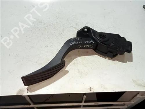 Used Pedal SUZUKI GRAND VITARA II (JT, TE, TD) 1.9 DDiS All-wheel Drive (JT419, TD44, JB419WD, JB419XD,... (129 hp) 23929193