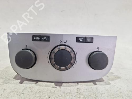 Used Climate control OPEL CORSA D (S07) 1.4 (L08, L68) (90 hp) 29520081