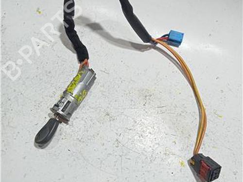 Used Ignition barrel CITROËN XSARA (N1) 1.9 TD (90 hp) 24967799
