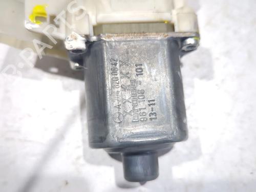 Right rear window motor MERCEDES-BENZ C-CLASS (W204) C 200 CDI (204.001) | BP23902280E22
