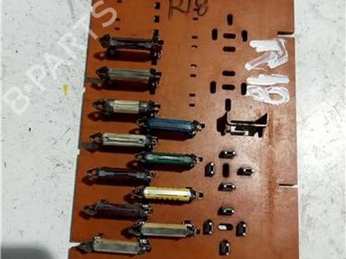 Used Fuse box Fuse box RENAULT 18 (134_) 1.6 (1341) (79 hp) 40298211 40298211