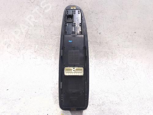 Left front window switch HYUNDAI ELANTRA III (XD) 2.0 CRDi | BP29698295I27 