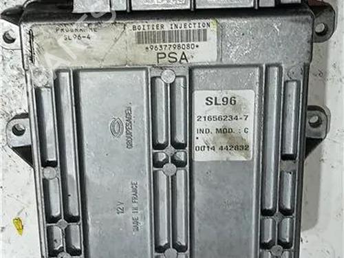Used Electronic module CITROËN XSARA (N1) 1.9 TD (90 hp) 24967734