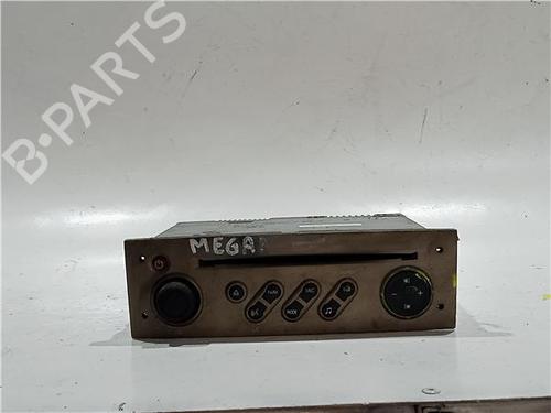 Bilradio RENAULT MEGANE II Saloon (LM0/1_) 1.5 dCi (LM1E) (106 hp) 23914075