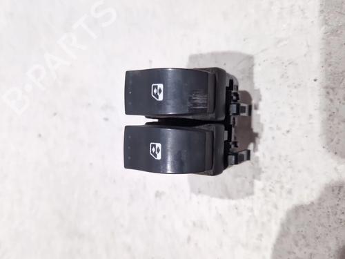 Used Left front window switch RENAULT GRAND SCÉNIC II (JM0/1_) 2.0 dCi (JM1K) (150 hp) 29394687