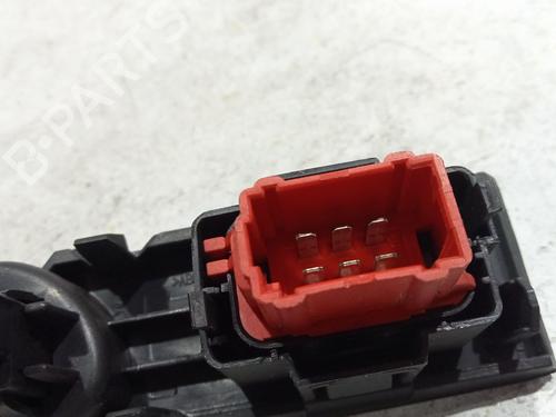 Warnblinkschalter RENAULT CLIO II (BB_, CB_) 1.5 dCi (B/CB07) | BP30936369I22