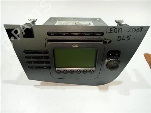 Used Radio SEAT LEON (1P1) 2.0 TDI 16V (140 hp) 23930957