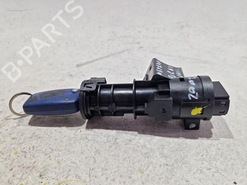 Used Ignition barrel FIAT STILO (192_) 1.9 JTD (192_XE1A) (115 hp) 30832906