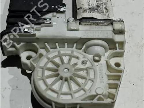 Portierruitmotor linksachter SEAT LEON (1M1) 1.9 TDI (110 hp) 23913173