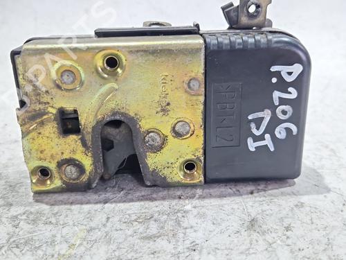 Serratura anteriore sinistra PEUGEOT 206 Hatchback (2A/C) 1.1 i | BP30526678C98