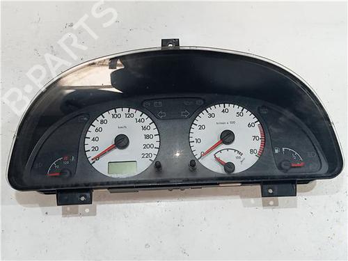 Used Instrument cluster CITROËN XSARA (N1) 1.9 TD (90 hp) 24967360