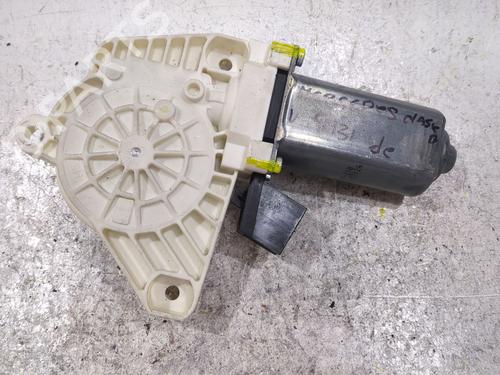 Used Right front window motor Right front window motor MERCEDES-BENZ B-CLASS Sports Tourer (W245) B 180 CDI (245.207) (109 hp) 34152687 34152687