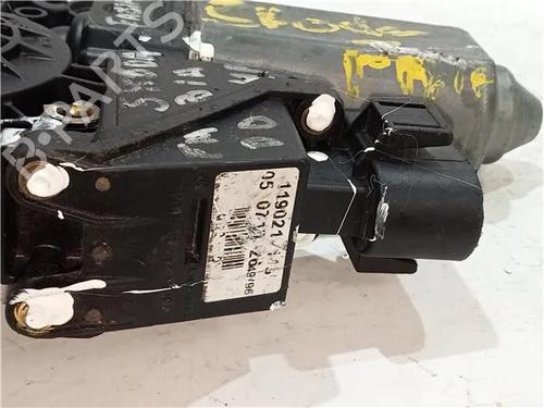 Right front window motor SKODA FABIA I (6Y2) 1.9 SDI | BP23913103E20
