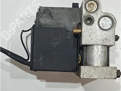 Used ABS pump VOLVO 940 (944) 2.3 (131 hp) 23908545