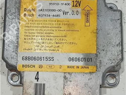 Airbag module KIA SPORTAGE II (JE_, KM_) 2.0 CRDi (113 hp) 23922557