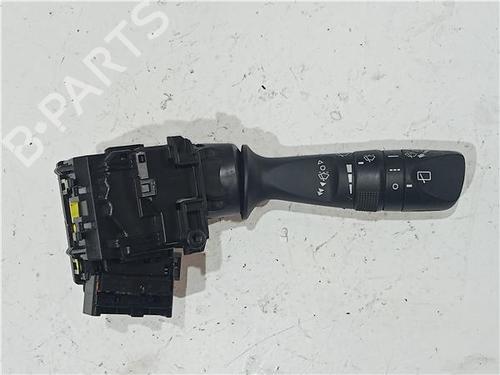 Used Switch TOYOTA AURIS (_E18_) 1.4 D-4D (NDE180_, NDE180R) (90 hp) 23919413
