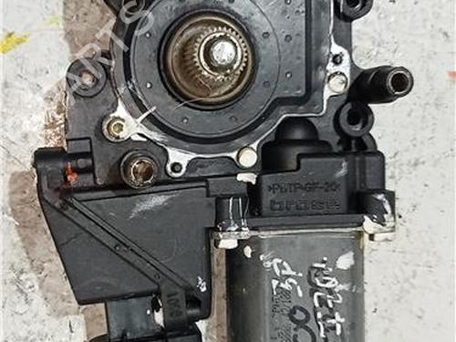 Used Left front window motor AUDI A3 (8L1) 1.9 TDI (110 hp) 23913269