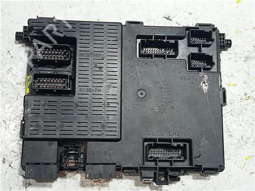 Used Fuse box CITROËN XSARA (N1) 1.9 TD (90 hp) 24967700