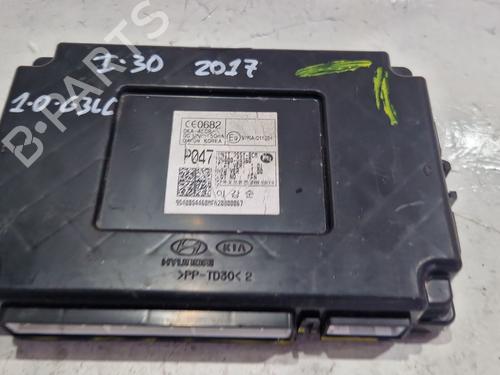 Used Electronic module Electronic module HYUNDAI i30 (PDE, PD, PDEN) 1.0 T-GDI (120 hp) 33618089 33618089