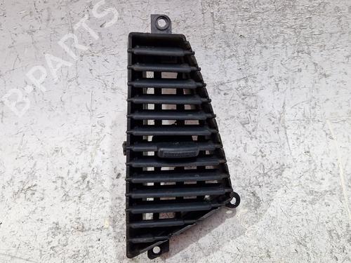 Used Air vent KIA CARENS II MPV (FJ) 2.0 CRDi (113 hp) 30527562