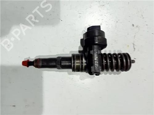 Used Injector VW GOLF IV (1J1) 1.4 16V (75 hp) 23931307