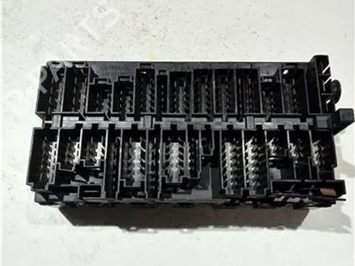 Used Fuse box VW PASSAT B5.5 (3B3) 1.9 TDI (130 hp) 23922521