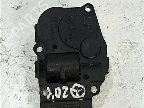 Used Electronic module MERCEDES-BENZ C-CLASS (W204) C 200 CDI (204.007, 204.006) (136 hp) 23911147