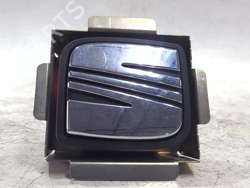 Used Tailgate handle Tailgate handle SEAT LEON (1P1) 1.9 TDI (105 hp) 40279780 40279780